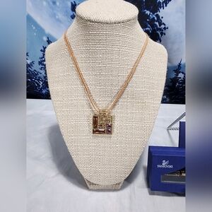 SWAROVSKI Vintage Signed Swan Crystal Necklace